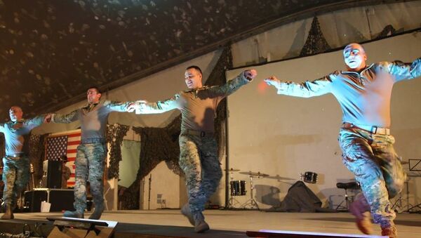 Грузинские военные исполнили национальные танцы в Афганистане - Sputnik Грузия