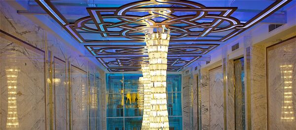 Холл в пятизвездочном отеле Biltmore в столице Грузии - Sputnik Грузия