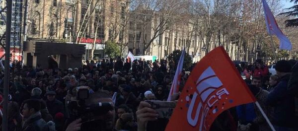 „რუსთავი 2-ის“ მხარდამჭერი აქცია „რუსთავი 2-ის“ მხარდამჭერი აქცია - Sputnik საქართველო