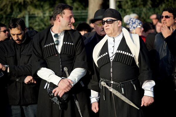 Представители грузинского Союза чохоносцев носят традиционную одежду практически каждый день - Sputnik Грузия