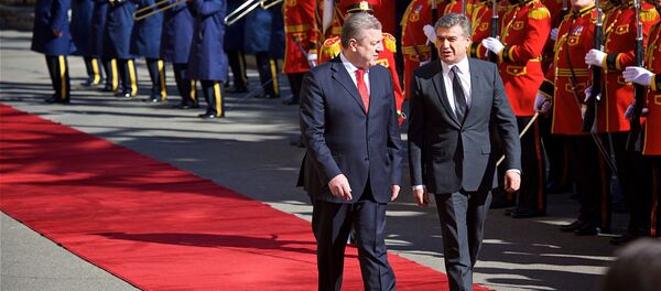 Премьер-министры Грузии и Армении Георгий Квирикашвили и Карен Карапетян на торжественной церемонии встречи в грузинской столице - Sputnik Грузия