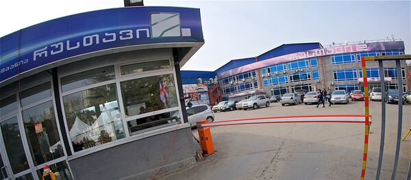 Въезд на территорию телекомпании Рустави 2 - Sputnik Грузия