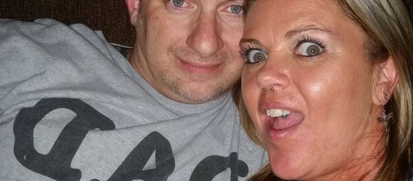 ტიშა ბოშემინი მეუღლესთან ერთად ტიშა ბოშემინი მეუღლესთან ერთად - Sputnik საქართველო