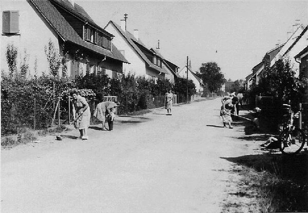 როგორ მიაჩვიეს გერმანელები სისუფთავეს, ანუ „კერვოხე“ – იძულების წარმატებული შედეგი როგორ მიაჩვიეს გერმანელები სისუფთავეს, ანუ „კერვოხე“ – იძულების წარმატებული შედეგი - Sputnik საქართველო