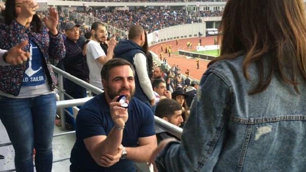 Давид Нанобашвили сделал предложение своей возлюбленной Мариам Адеишвили на матче Россия - Грузия по регби - Sputnik Грузия