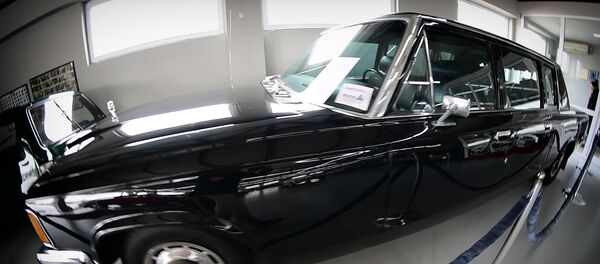 Чудо советского автопрома: ЗИЛ-115 хранится в Тбилиси Чудо советского автопрома: ЗИЛ-115 хранится в Тбилиси - Sputnik Грузия