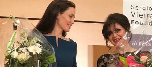 ანჯელინა ჯოლი და ელისო ბოლქვაძე - Sputnik საქართველო