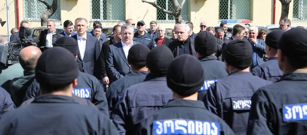 Премьер-министр Грузии Георгий Квирикашвили на встрече с полицейскими в Батуми - Sputnik Грузия