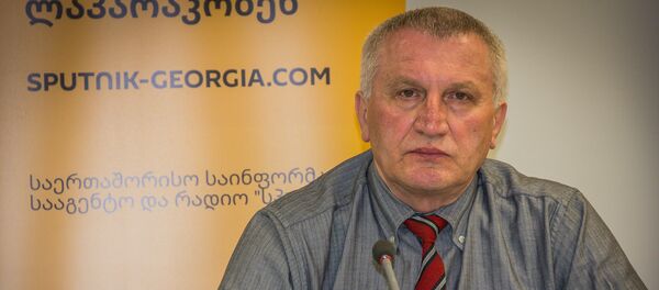 Профессор Кавказского международного университета Демур Гиорхелидзе - Sputnik Грузия