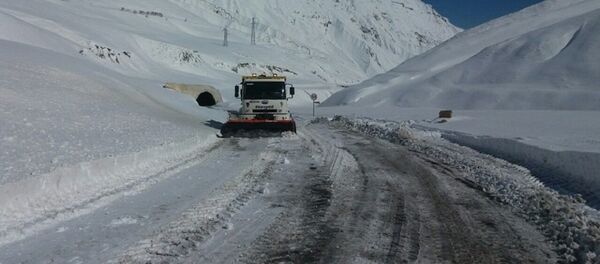 Расчистка от дороги - Sputnik Грузия