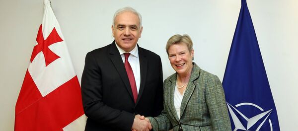 Георгий Мгебришвили с Роуз Геттемюллер Георгий Мгебришвили с Роуз Геттемюллер - Sputnik Грузия