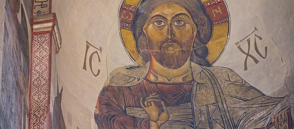 Изображение Иисуса Христа на стене под главным куполом храма Светицховели во Мцхета - Sputnik Грузия