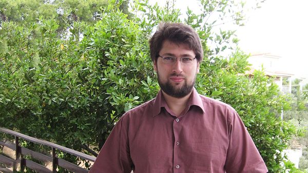 Руководитель Центра экономических исследований Института глобализации и социальных движений Василий Колташов - Sputnik Грузия