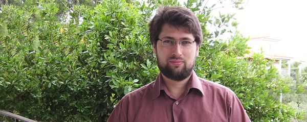 Руководитель Центра экономических исследований Института глобализации и социальных движений Василий Колташов Руководитель Центра экономических исследований Института глобализации и социальных движений Василий Колташов - Sputnik Грузия