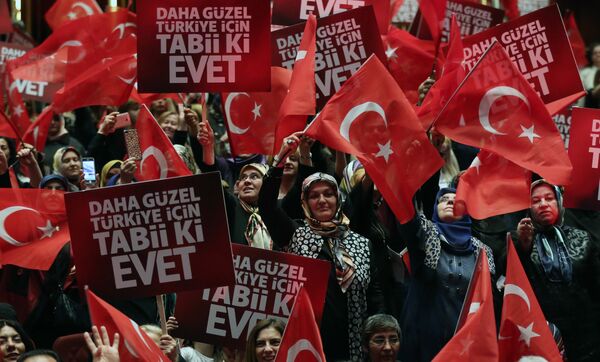 В Турции началась кампания по поддержке конституцинного референдума. Планируемые изменения в конституцию расширяют полномочия президента Турции - Sputnik Грузия
