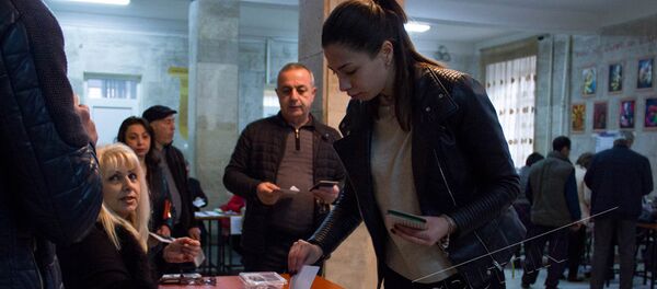 Выборы в НС РА. Голосование - Sputnik Грузия