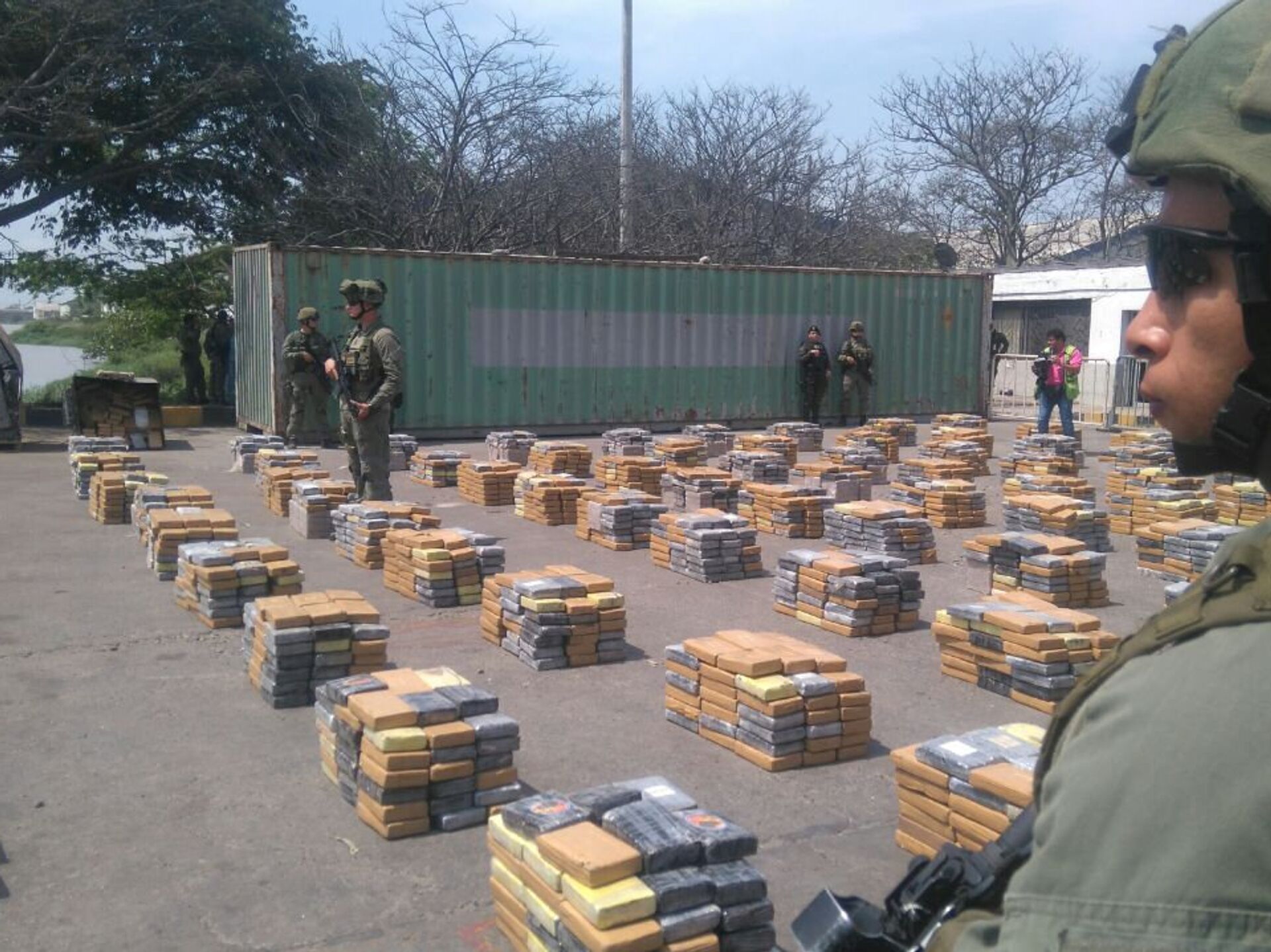 Наркотики в колумбии files on darknet вход на гидру