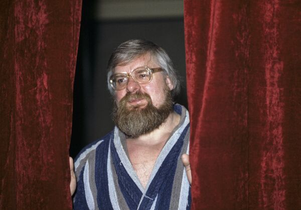 Валентин Дикуль, артист цирка, врачеватель, общественный деятель - Sputnik Грузия