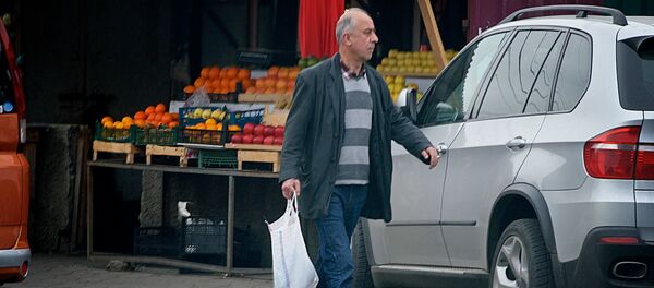 Торговля на одном из продуктово-овощных рынков в грузинской столице - Sputnik Грузия