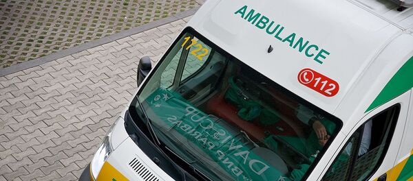 Бригада Скорой медицинской помощи на выезде - Sputnik Грузия