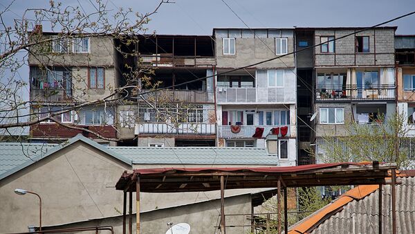 Пристройки к жилым домам грузинской столицы - Sputnik Грузия