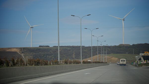 Ветряные установки по выработке электроэнергии у Рикотского перевала - Sputnik Грузия