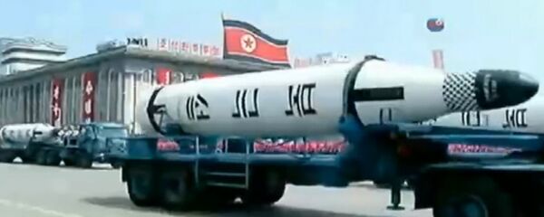 Истребители, танки и баллистические ракеты - военный парад в Северной Корее - Sputnik Грузия