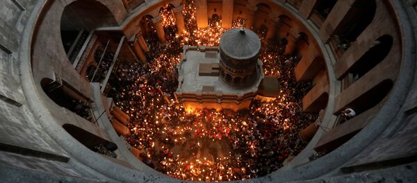 წმიდა ცეცხლის გარდამოსვლა წმიდა ცეცხლის გარდამოსვლა - Sputnik საქართველო
