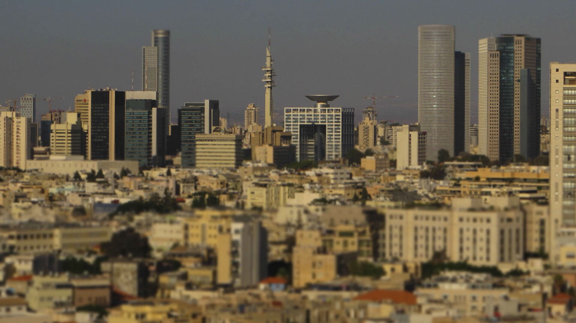 Пейзаж города Тель-Авив в Израиле  - Sputnik Грузия, 1920, 06.08.2022
