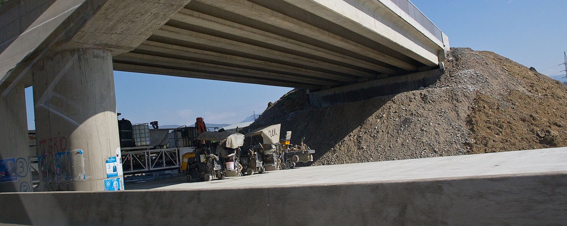 Строительство автобана и транспортных развязок недалеко от города Кутаиси - Sputnik Грузия, 1920, 13.10.2025