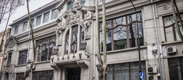 Фасад здания бывшего Национального банка Грузии Фасад здания бывшего Национального банка Грузии - Sputnik Грузия