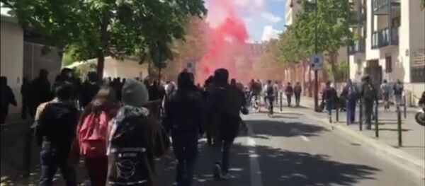 Марш парижских школьников и лицеистов против Марин Ле Пен и Эммануэля Макрона - Sputnik Грузия