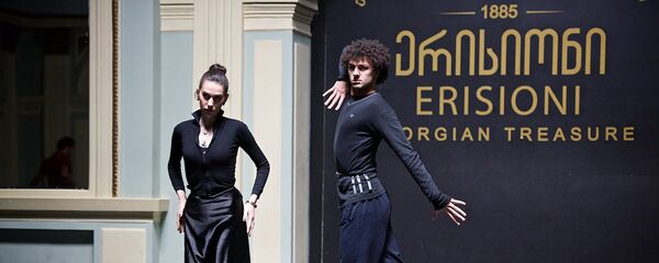 Кадры репетиции ансамбля грузинской песни и танца Эрисиони Кадры репетиции ансамбля грузинской песни и танца Эрисиони - Sputnik Грузия