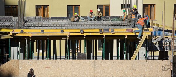 Строительство нового торгового центра и отеля в центре столицы Грузии - Sputnik Грузия