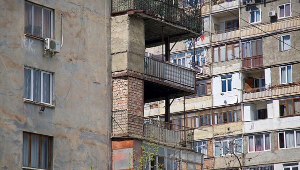 მიშენებები საცხოვრებელ სახლზე თბილისში - Sputnik საქართველო