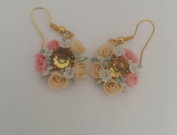 ხელნაკეთი საყურე ხელნაკეთი საყურე - Sputnik საქართველო