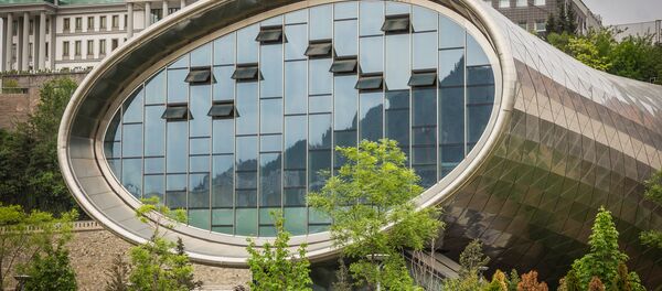 Развлекательный комплекс с выставочными и концертными залами в парке Рике - Sputnik Грузия