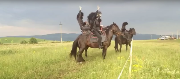 Грузинские танцы на лошадях - Sputnik Грузия