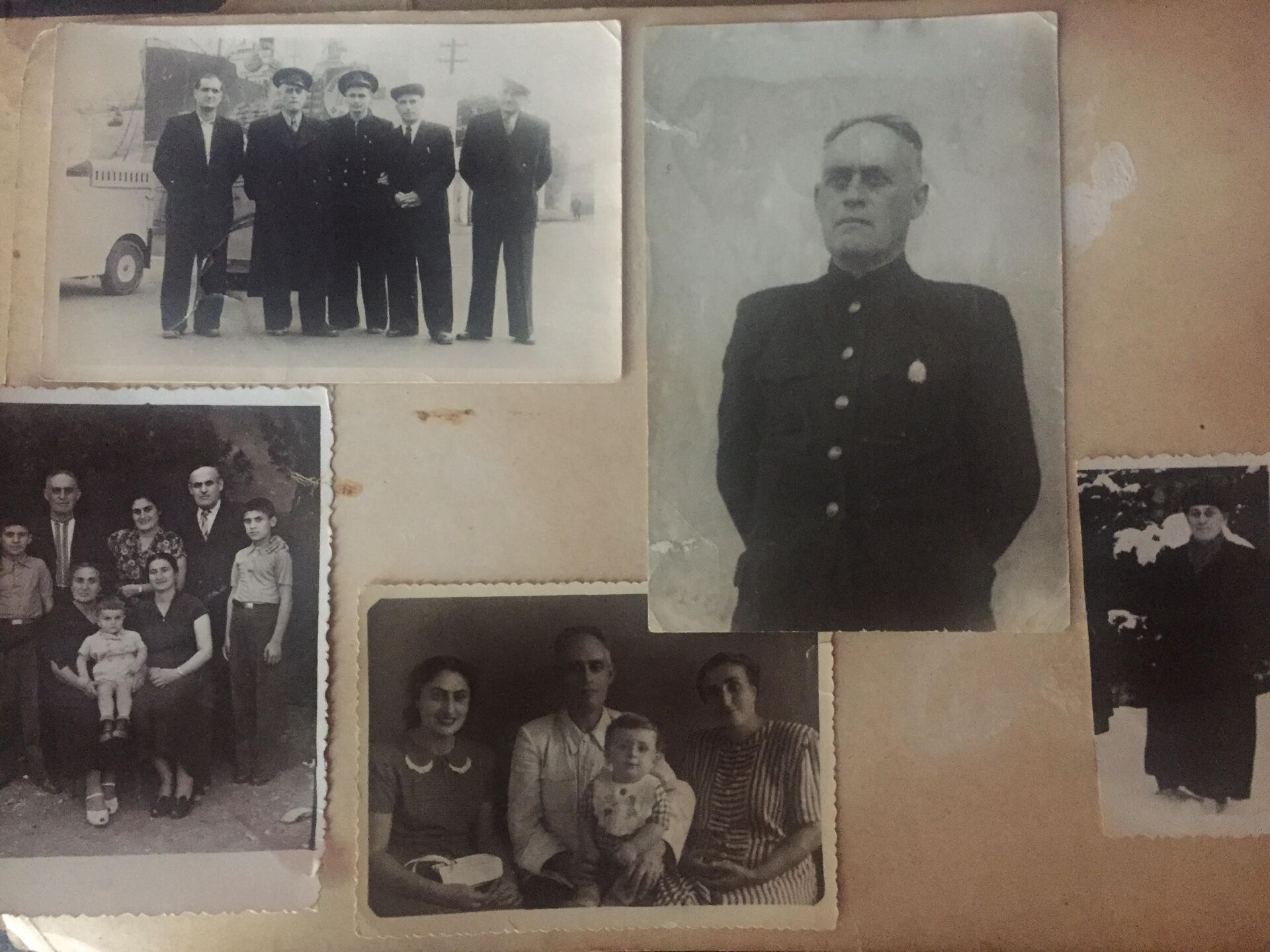 Фотографии в семейном альбоме - Sputnik Грузия, 1920, 07.05.2022