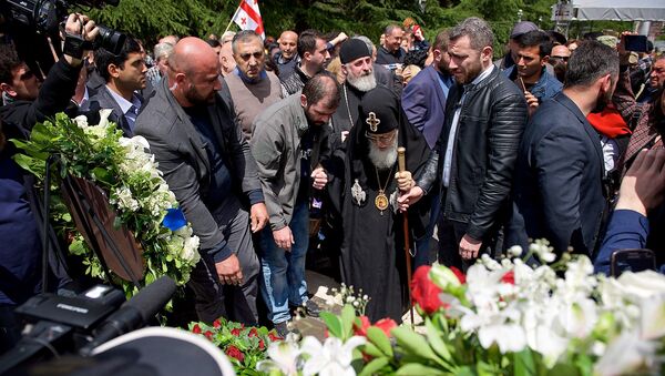 Илия Второй отслужил панихиду у могилы Неизвестного солдата в Тбилиси - Sputnik Грузия