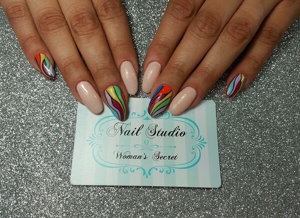 Женский маникюр - Sputnik Грузия