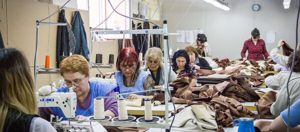 На заводе Georgian Products трудоустроено порядка 400 человек - Sputnik Грузия