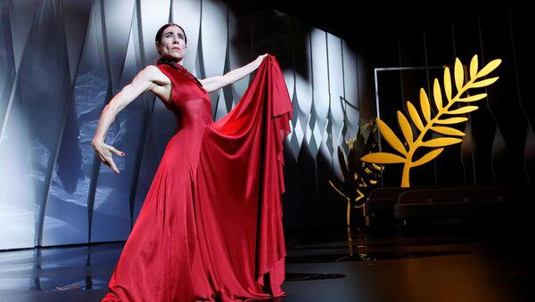 ესპანელი მოცეკვავე ბლანკა ლი კანის კინოფესტივალის გახსნის ცერემონიაზე - Sputnik საქართველო