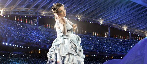 Певица Бьорк выступает на церемонии открытия летних Олимпийских игр в Афинах в 2004 году - Sputnik Грузия