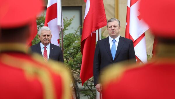 Премьеры Турции и Грузии Бинали Йылдырым и Георгий Квирикашвили - Sputnik Грузия