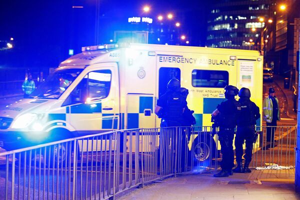 По данным медучреждений, в результате теракта на стадионе в Манчестере не менее 120 человек были ранены - Sputnik Грузия
