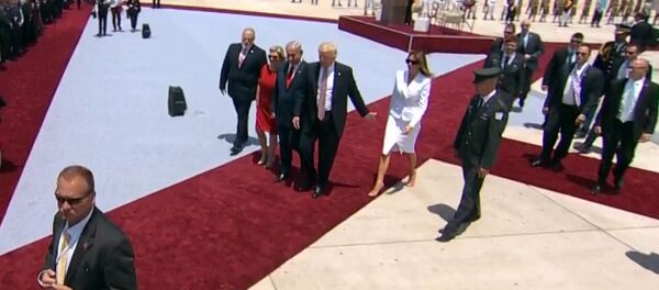 Дональд и Меланья Трамп - Sputnik Грузия