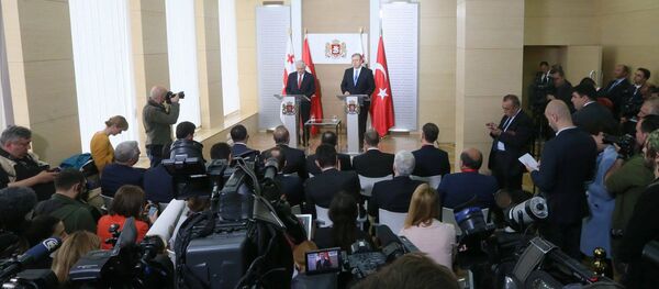 აბრეშუმის გზა და ბაქო-თბილისი-ყარსის რკინიგზა: საქართველოს და თურქეთის პრემიერ-მინისტრების განცხადება - Sputnik საქართველო