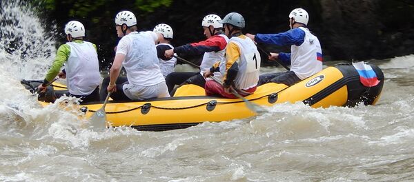 Российская команда на Чемпионате Европы по рафтингу в Боржомском ущелье - Sputnik Грузия