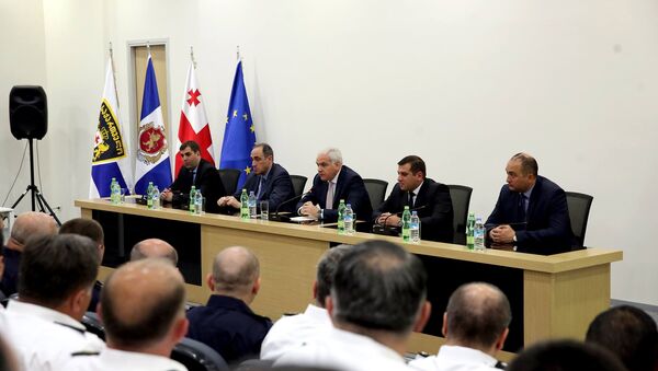 Глава МВД Грузии Георгий Мгебришвили провел совещание с сотрудниками департамента патрульной полиции - Sputnik Грузия